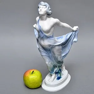 Антикварная Фарфоровая статуэтка Арт Деко «Невеста ветра», Rosenthal Германия, 1912 - 1914 годы. 