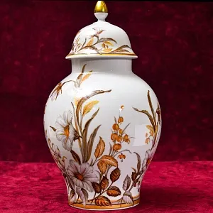 Большой Авторский Вазон - Ваза с крышкой «Цветение Лета» Фарфор KAISER Германия.