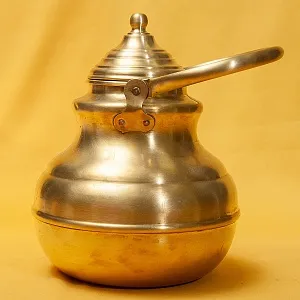 Винтажный Латунный Чайник на 4 литра от фирмы MECAP Бельгия.