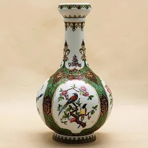 Коллекционная Ваза из серии «Манчжурия» KAISER Германия Н-28см.