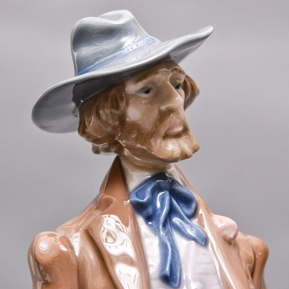 Коллекционная Фарфоровая статуэтка «Странствующий Художник», Lladro / Лядро Испания.