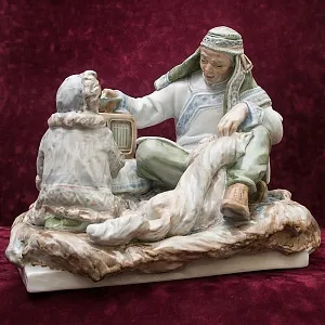 Большая Коллекционная Фарфоровая статуэтка «Дальний Север», Россия ДФЗ Дулево.