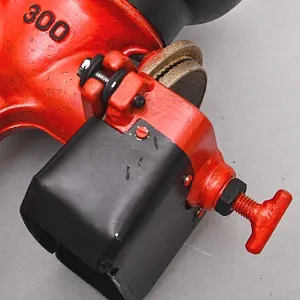 Большая Старинная Чугунная Зерно Мельница - Измельчитель, B.M.EISENWERK Германия 30 -е годы ХХ века.