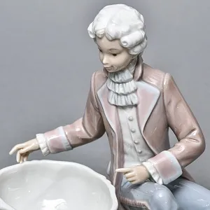 Парные Фарфоровые статуэтки - подставки для ювелирных украшений «Дама и кавалер», Lladro Испания. 