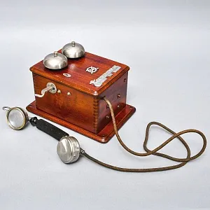 Антикварный Настенный Телефонный аппарат - Телефон «CHARLES FEVTS N.V.», Бельгия -1915 год. 