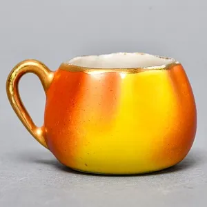 Фарфоровый Ликерный набор «ЯБЛОЧКИ» - 7 предметов, Франция, середина ХХ века. 