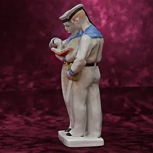 Знаковая Советская Фарфоровая Статуэтка «Нахимовцы» ЛФЗ СССР -1950-60 годы.