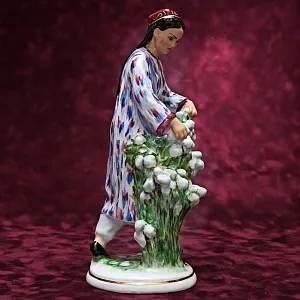 Редкость! Авторская Фарфоровая статуэтка «Узбечка с хлопком», ЛФЗ СССР 1955 год. 