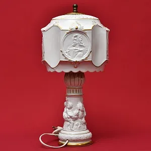 Фарфоровая Электрическая Лампа «ПОРТРЕТЫ», Литофания, Sitzendorf Германия.