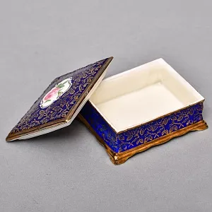 Коллекционная Фарфоровая шкатулка «Бургундия», KAISER Германия, 1956 - 1960 годы.