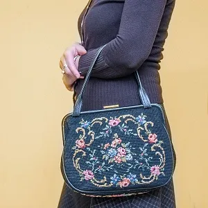 Винтажная Дамская Сумка из Тёмного Гобелена Западной Германии 60 -е годы ХХ века.