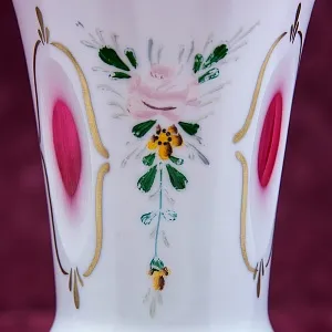 Винтажная Стеклянная Ваза «Цветочная Нежность» LAUSITZER GLASWERKE Германия - 50-70е гг.