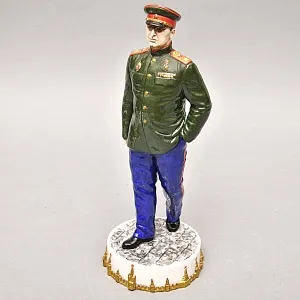 Коллекционная Авторская Статуэтка «Комиссар Государственной Безопасности СССР - Берия Л.П.», фарфор, Россия. 