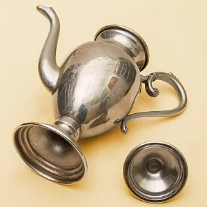Классический Металлический Кофейник - Чайник на 0,5 литра. SHEFFIELD Англия, 50-е годы ХХ века.
