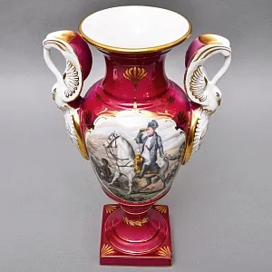 Коллекционная Фарфоровая Ваза «Битвы Наполеона», Couleuvre Франция, середина ХХ века.