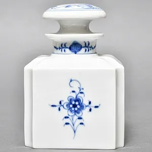 Фарфоровая Чайница с крышкой «Луковый узор», MEISSEN / МЕЙСЕН Германия - 1973 год. 