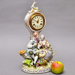 Редкость! Механические Фарфоровые Часы с боем «Свидание на пленэре», Franz Hermle & Sohn Германия 50 гг.