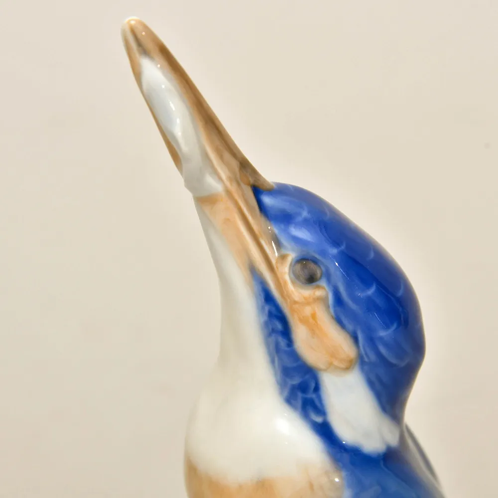 Коллекционная Фарфоровая Статуэтка «ПТИЦА. ЗИМОРОДОК С РЫБОЙ», ROYAL COPENHAGEN Дания.