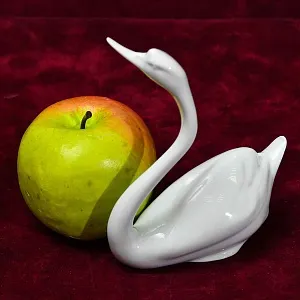 Коллекционная Фарфоровая статуэтка «Белый Лебедь», HEREND, Венгрия, 80-е годы ХХ века.