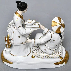 Коллекционная Фарфоровая статуэтка «Китайцы - Чайная церемония», SITZENDORF Германия, 50-е гг.