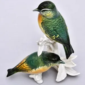 Коллекционная Фарфоровая статуэтка «Две птицы на ветке», Karl Ens Германия, середина ХХ века.