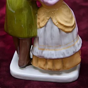 Авторская Фарфоровая статуэтка «Гоголевские персонажи. Маниловы», ЛФЗ СССР, 50-60 гг. 