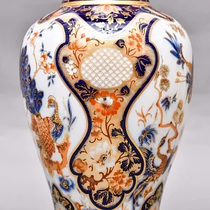 Коллекционные Парные Вазы на подставках из серии «Yokohama» H - 38 см., Фарфор KAISER, Германия.