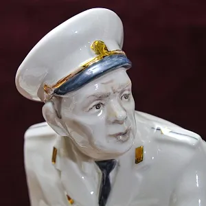 Большая Коллекционная Авторская Статуэтка «Берегись автомобиля», фарфор, Россия.