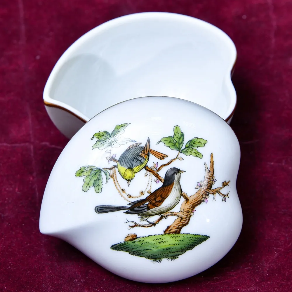 Коллекционая Фарфоровая Шкатулка - Бонбоньерка ROTHSHILD BIRDS, Herend Венгрия, вторая половина ХХ века.