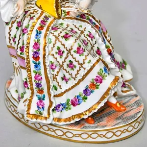 Коллекционные Парные статуэтки «Дама и Кавалер. Светская беседа», Фарфор SP Dresden, Германия.