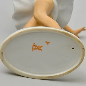 Коллекционная Фарфоровая статуэтка «Танцовщица в cиреневом», FASOLD & STAUCH Германия, 60-е годы ХХ века.