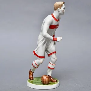 Большая Коллекционная Авторская Статуэтка «Футболист СПАРТАК», фарфор, ЛФЗ СССР -1989 год.
