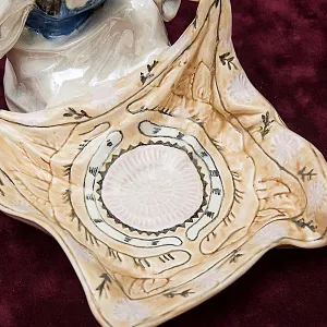 Коллекционная статуэтка - мелочевница «Узбечка с ковром», Фаянс ЗиК Конаково СССР, 1952 - 1962 годы. 