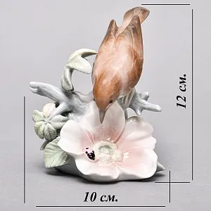  Коллекционная фарфоровая статуэтка «Птица и божья коровка на цветке», Lladro Испания. 