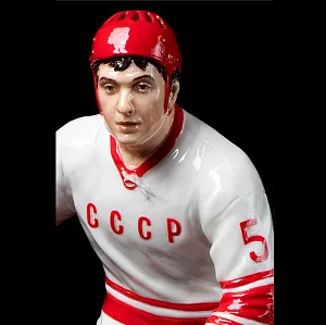 Коллекционная Авторская Статуэтка «Хоккеист СССР – Александр Рагулин №5», фарфор, Россия.