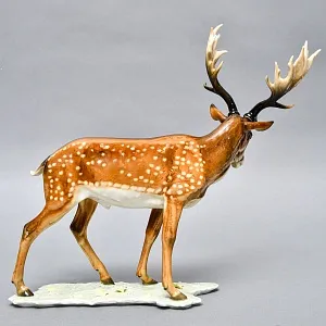 Коллекционная Фарфоровая статуэтка «Пятнистый Олень», Hutschenreuther Германия.