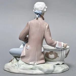 Парные Фарфоровые статуэтки - подставки для ювелирных украшений «Дама и кавалер», Lladro Испания. 