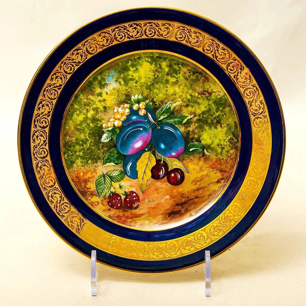 Коллекционная Тарелка «Ягодный Летний Букет» Фарфор, Лимож (Limoges) Франция, середина ХХ века.