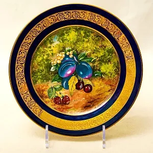 Коллекционная Тарелка «Ягодный Летний Букет» Фарфор, Лимож (Limoges) Франция, середина ХХ века.