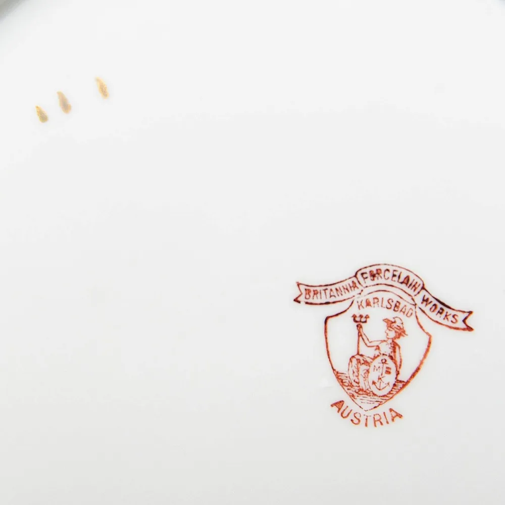 Редкость! Антикварная Фарфоровая Тарелка - Блюдо «ВИШНЕВАЯ ФЕЯ», Works Karlsbad, Австрия конец XIX - начало ХХ века.