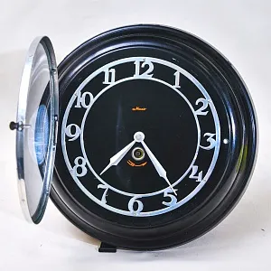 Винтажные Настенные Механические Часы «Маяк» в бакелитовом корпусе, СССР - 1965 год.