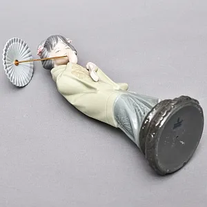 Коллекционная Фарфоровая статуэтка «Гейша с зонтом» Н - 30 см. Lladro, Испания - 1978 год.