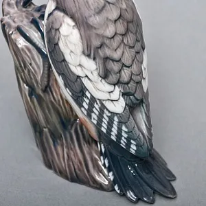 Коллекционная Фарфоровая статуэтка «Птица. Дятел на ветке», Dahl-Jensen Дания, середина ХХ века. 