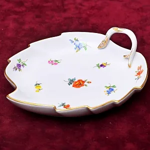 Сервировочная Тарелка - Блюдо - Мелочевница «Цветочная россыпь», Фарфор MEISSEN, Германия.