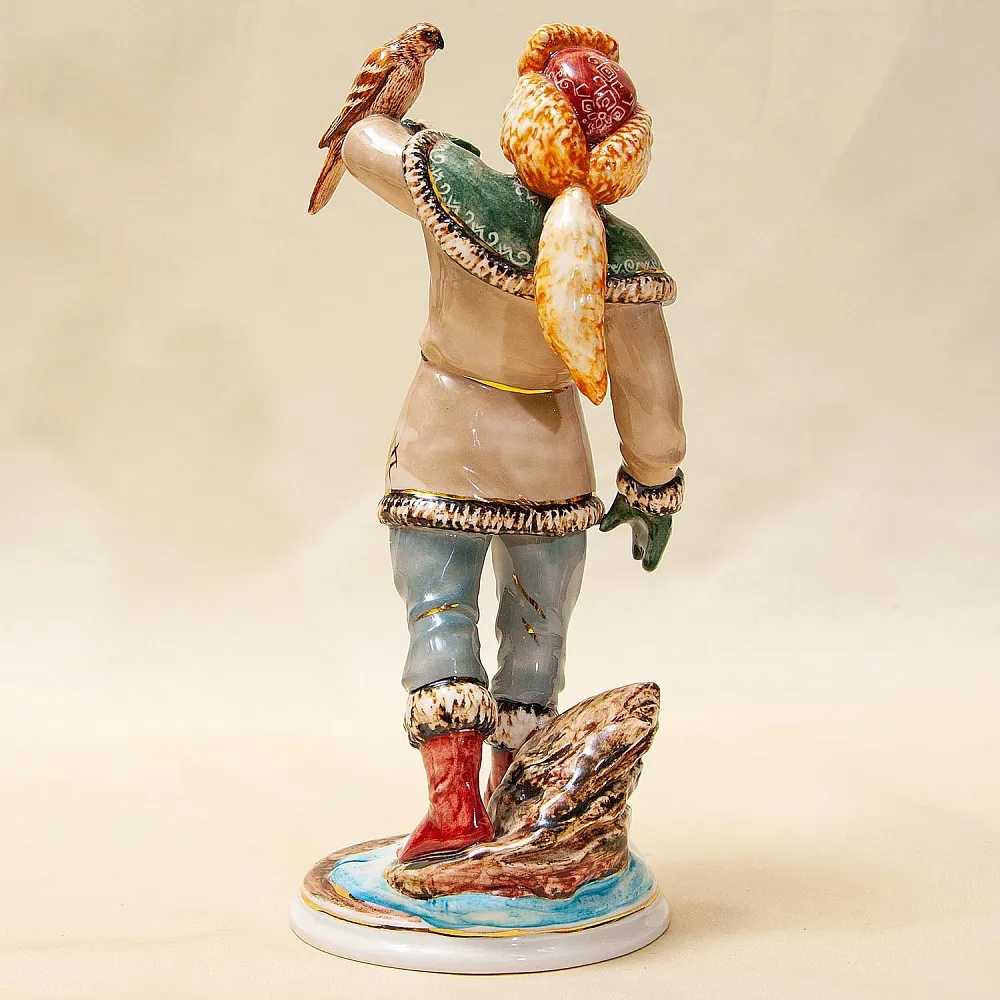 Авторская Коллекционная Фарфоровая Статуэтка «Охотник - Соколиная охота», Россия.