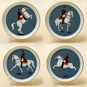 Набор небольших Фарфоровых тарелок «Высшая Испанская Школа Верховой езды в Вене» - 4 шт. Furstenberg Германия.
