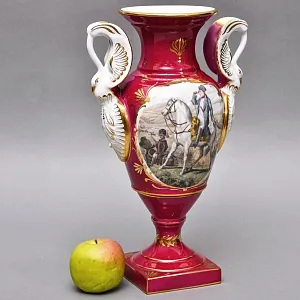 Коллекционная Фарфоровая Ваза «Битвы Наполеона», Couleuvre Франция, середина ХХ века.