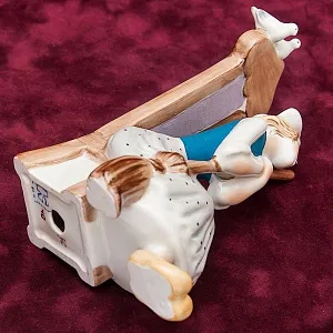 Фарфоровая Статуэтка «Золушка» , Киевский ФЗ - 90 -е годы ХХ века.