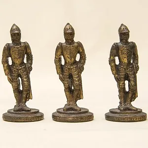 Редкость! Винтажные Коллекционные Оловянные «ШАХМАТЫ» в кожаном кейсе, Германия 60 гг.