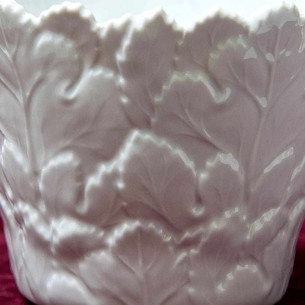 Фарфоровая Ваза - Кашпо «ДУБОВЫЕ ЛИСТЬЯ», FURSTENBERG, Германия, 70 -е годы ХХ века.